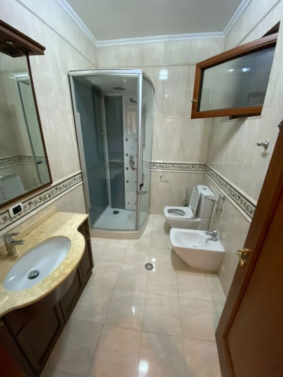 APARTAMENT ME QERA 4+3+3 BLLOK 350.000 LEKE FH-97032