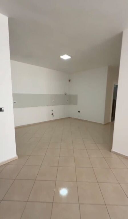 Appartamento 2+1 in vendita ad Astir, vicino a Bar Bohem, Nuovo Anello, Yzberisht.