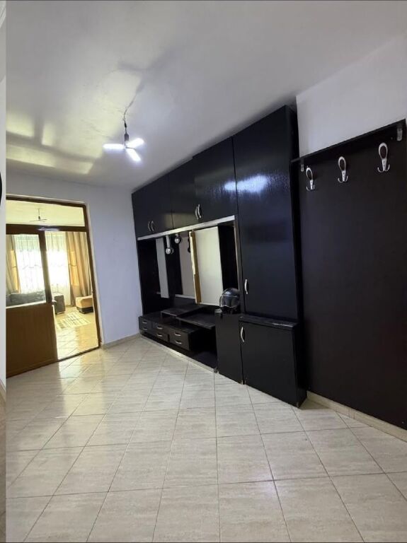 Qera | Apartament 2 + 1 | Vasil Shanto | 700 €/muaj