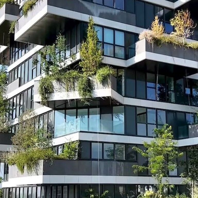 🏢 JEPET ME QIRA AMBIENT BIZNESI PREMIUM | VERTICAL FOREST TIRANA 🌿✨