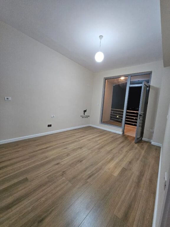 SHITET APARTAMENT 1+1 RRUGA E KAVAJES 163.000 EURO FH-97120