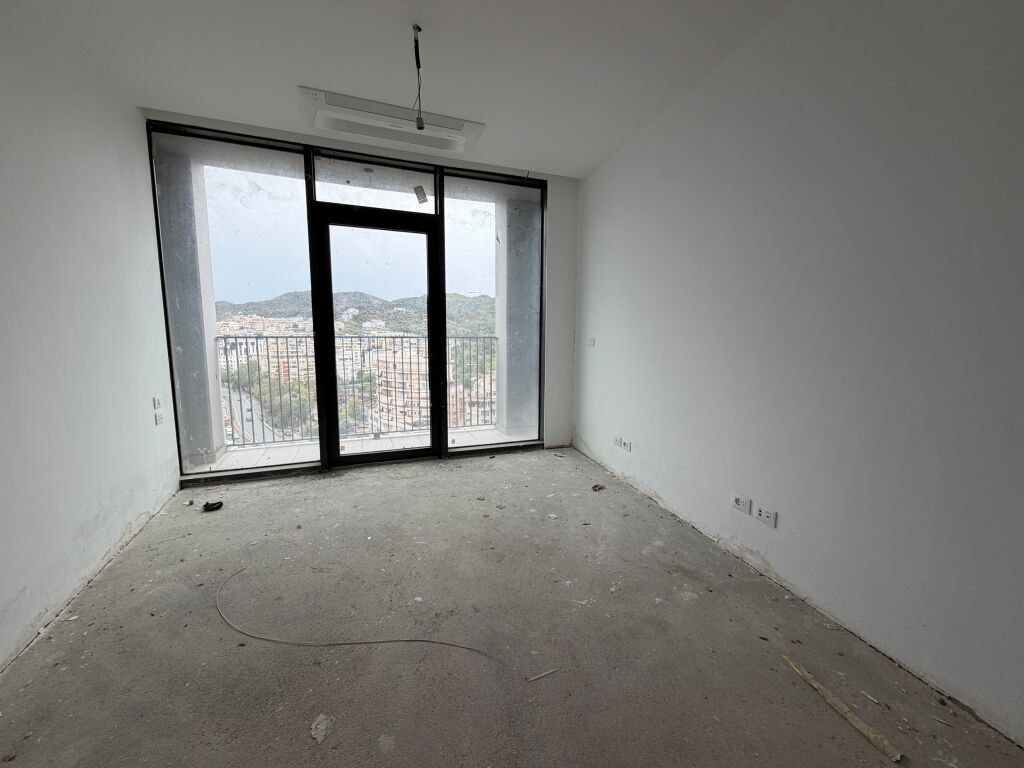 ✨ Shitet Apartament 2+1 me Verandë 📍 Lake View Residences, Liqeni i Tiranës