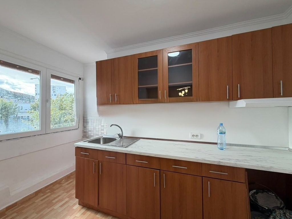 PALLATI ME SHIGJETA, SHESIM APARTAMENT 1+1 123,000 €