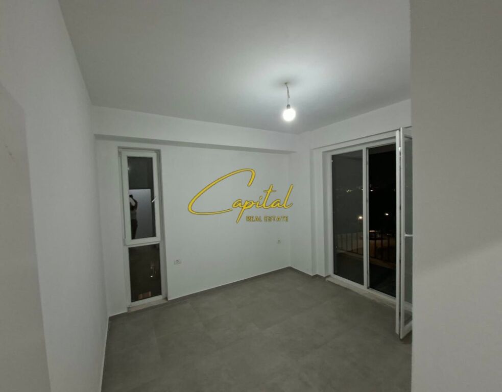 APARTAMENT ME QIRA 2+1 5 MAJI 45.000 LEKE