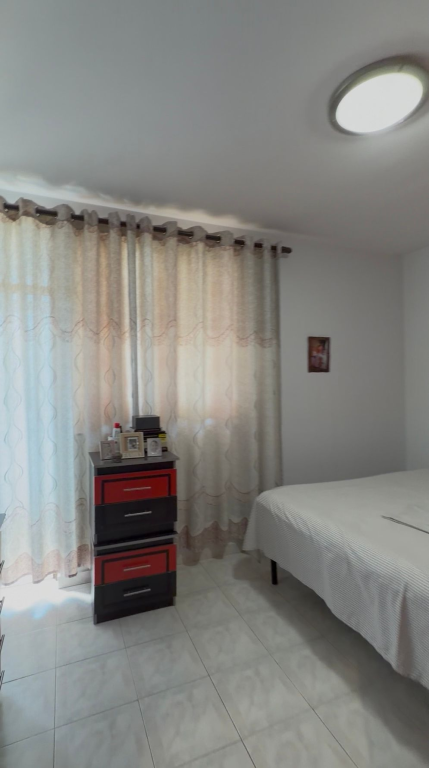 Shitet apartament 2+1 te Ish-Fusha e Aviacionit