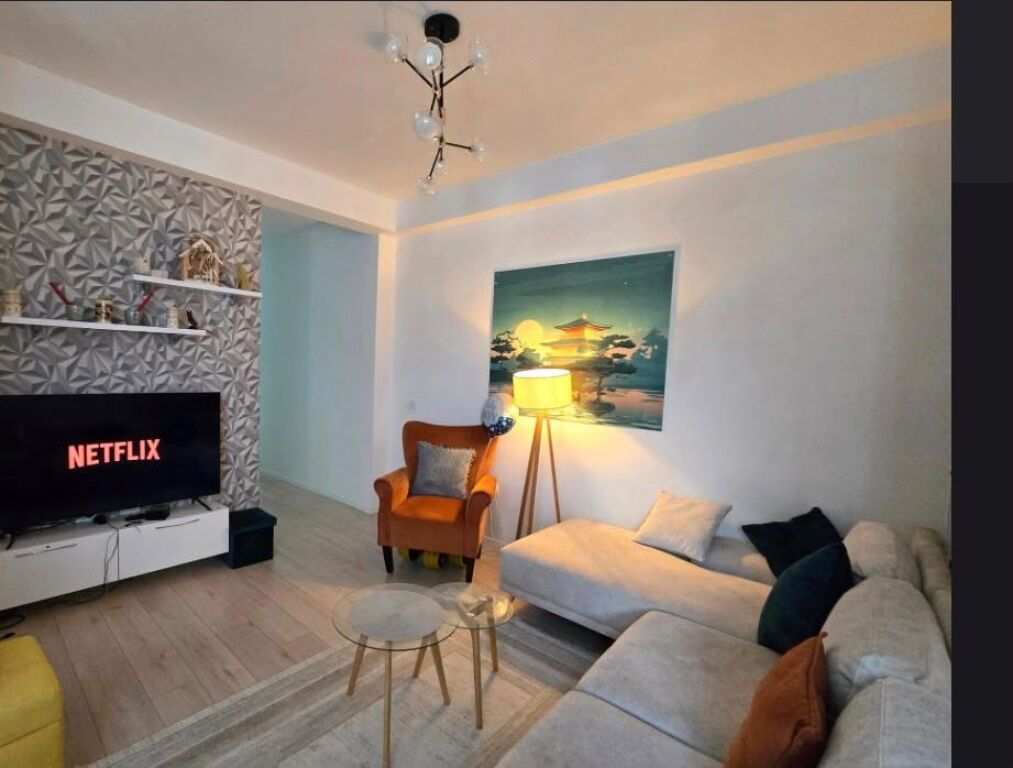 Affitto | Apartament 2 + 1 | Rruga Mine Peza | 900 €/mese