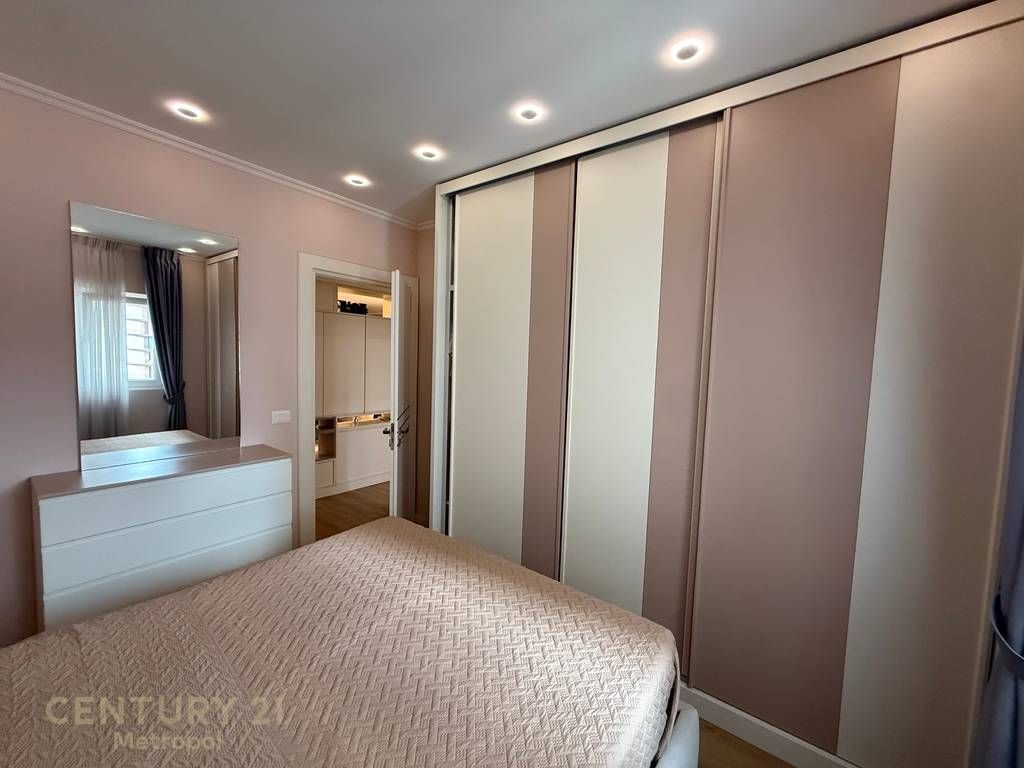 JEPET ME QIRA APARTAMENT 2+1, KOMUNA E PARISIT!
