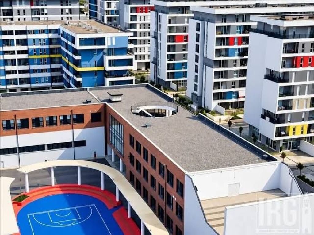 Shitet, Apartament 2+1 + Post Parkimi, Univers City