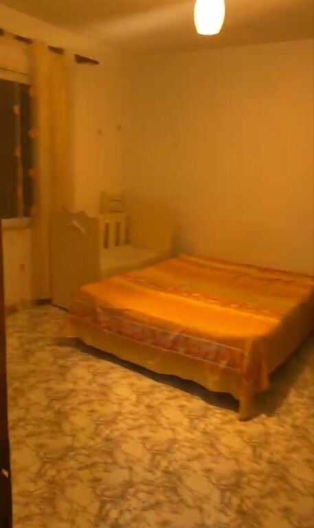 Qera | Shtëpi private 2 + 1 | Rruga Zef Serembe | 300 €/muaj
