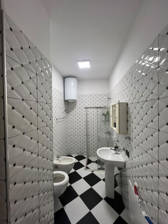 Apartament 2+1 tek Rruga e Kosovareve
