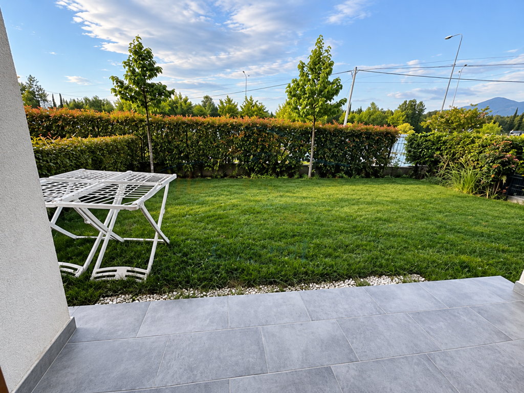 Affitto, Appartamento 2+1+ Veranda + Posto Auto, Lago Secco, Tirana