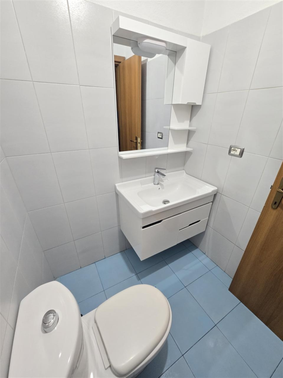 Affitto | Apartament 2 + 1+2 | Yzberisht | 500 €/mese