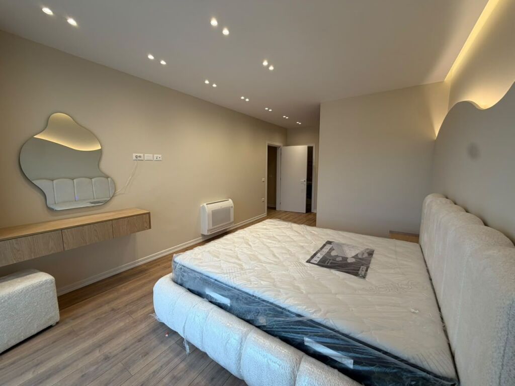 🏡 JEPET ME QIRA APARTAMENT 2+1 – ZOGU I ZI  📍 Vendndodhja: Zogu i Zi  💶 Çmimi: 1,200 € / muaj