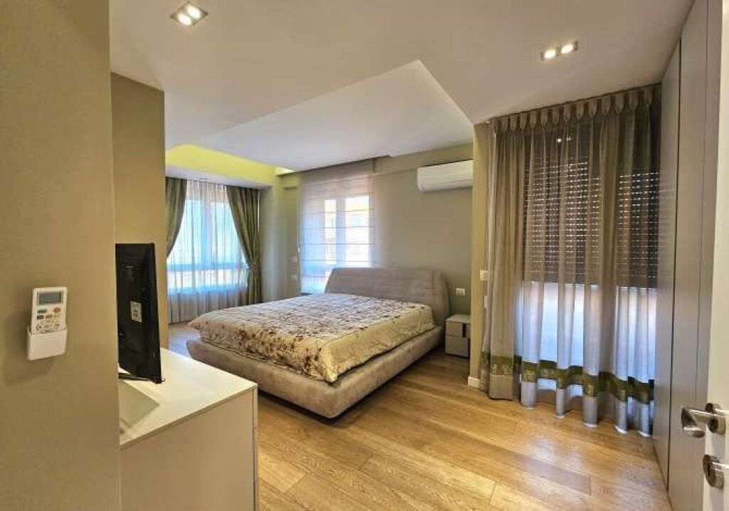 🏡 Apartament 2+1 me qira – Myslym Shyri, pranë Qendrës së Tiranës    💶 Çmimi: 1.350  €/muaj