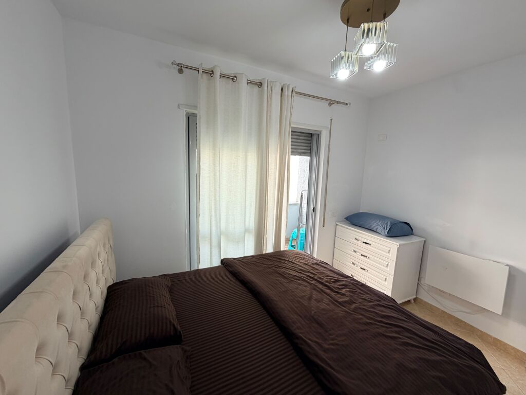 Appartamento 1+1 in affitto, “Kompleksi Eka” Spiaggia Ferrovia, Durres, 350€