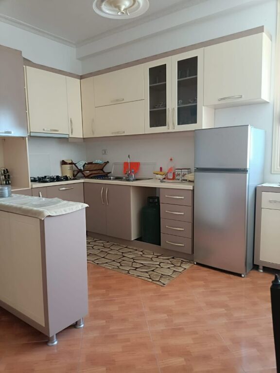 🏡 SHITET APARTAMENT 2+1 ME 2 BALLKONE | VLORË