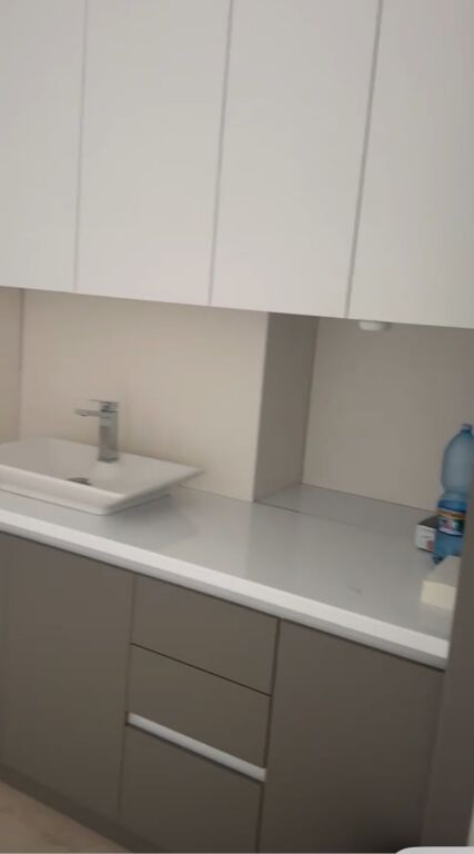 Affitto | Apartament 2 + 1 | Rruga e Durrësit | 1800 €/mese