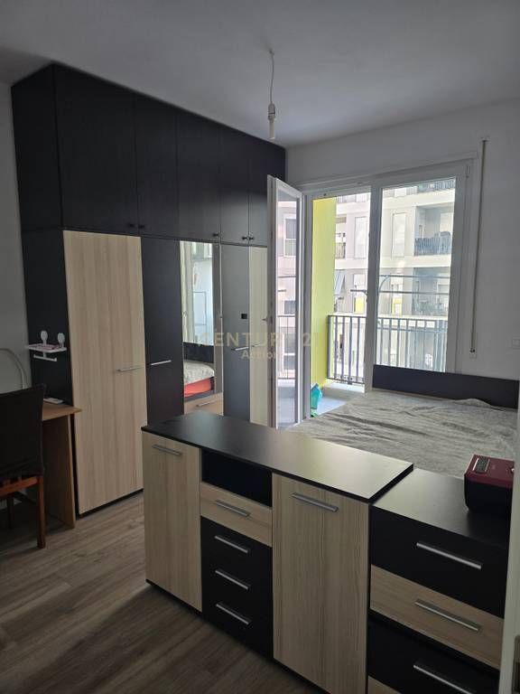 IN AFFITTO | 2+1 | UNIVERS CITY 📍 Univers City, Tirana Appartamento 2+1 550 € /Mese 55,000 Lek /Mese