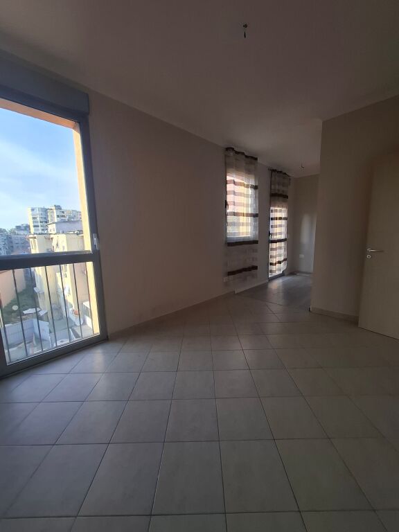 Apartament 1+1 per qera - Rruga Elbasanit Prane 7 Xhuxhave