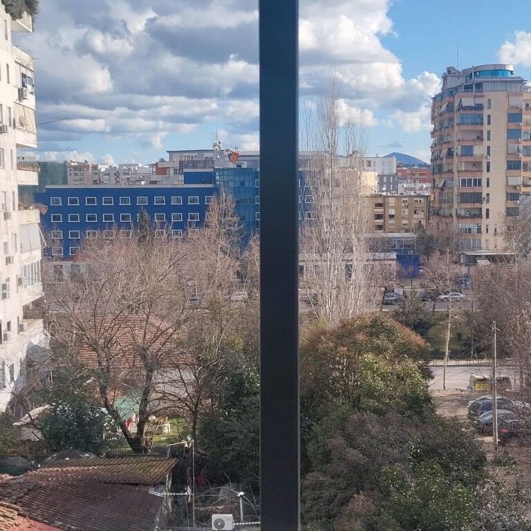 💥 OKAZION! SHITET APARTAMENT 2+1 + 2 BALLKONE | PRANË PAZARIT TË RI