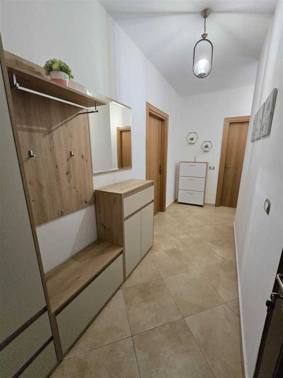 Affitto | Apartament 2 + 1+2 | Yzberisht | 500 €/mese