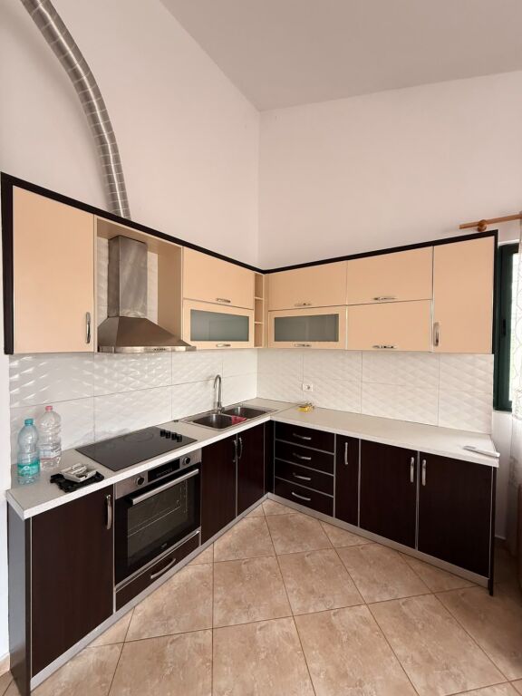 Appartamento 2+1+2 in affitto – Kodra e Diellit