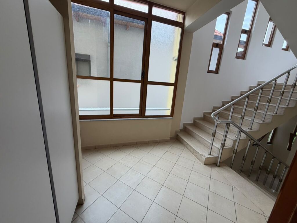 For rent 2+1+2 Gramoz Pashko St. German Villas 600 thousand lek