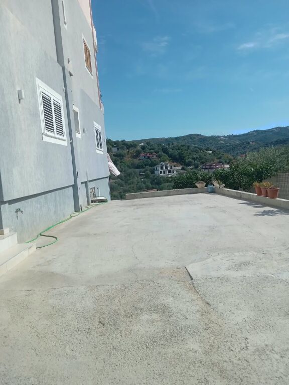 🏡 VILE 2+1 ME QIRA AFATGJATË – VLORË