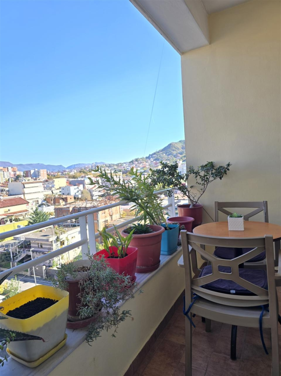 Affitto | Apartament 2 + 1+2 | Yzberisht | 500 €/mese