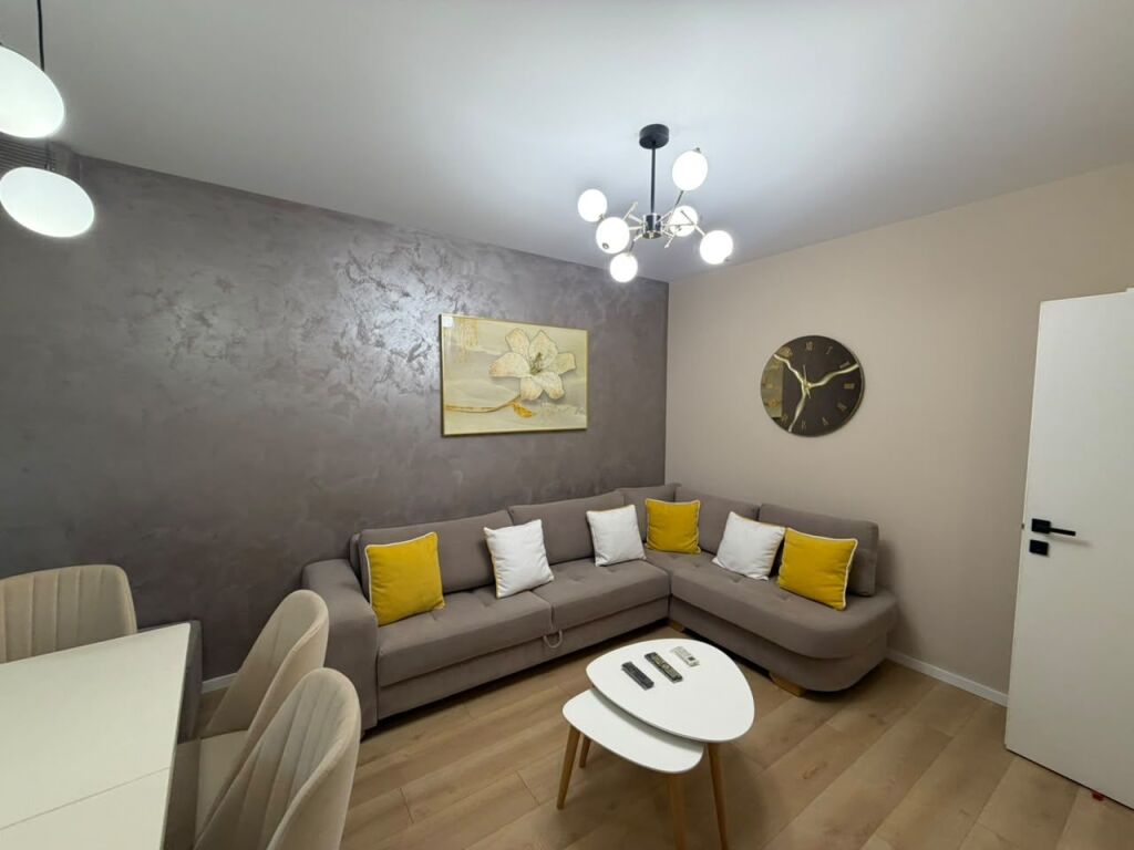 🏠 Apartment 1+1 for rent – Myslym Shyri  🛋️ Furnished &amp; complete 🏢 5th floor of an existing building  💰 65,000 lek/month
