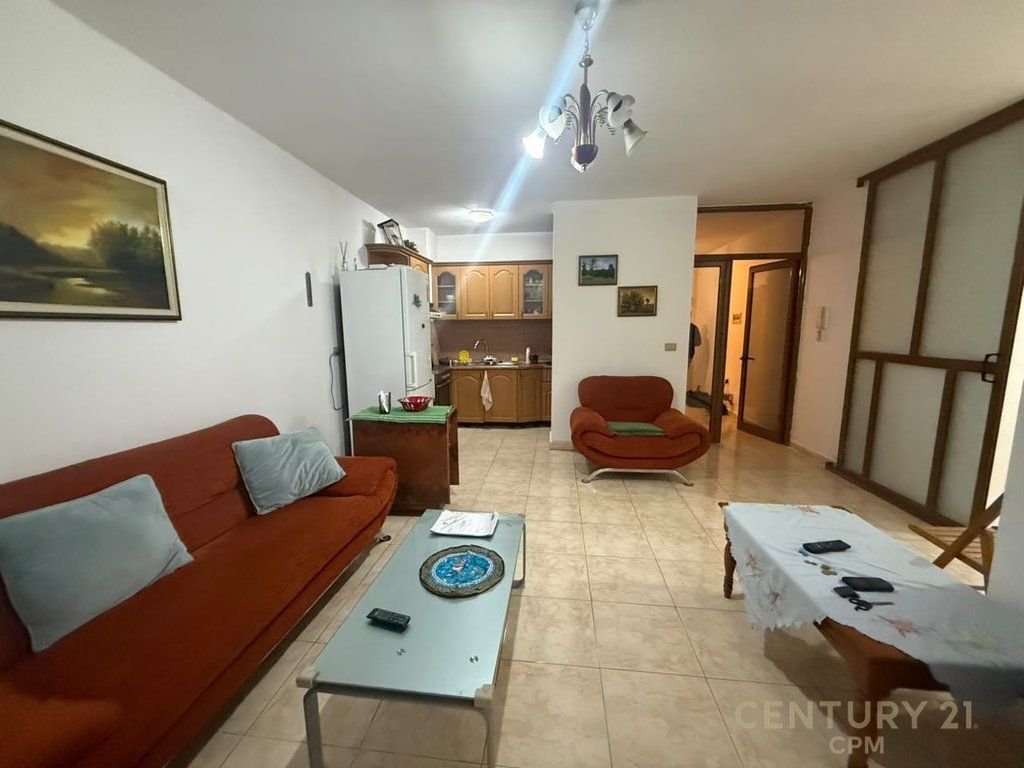 Appartamento 2+1 In Affitto nel Comune di Parigi, Tirana – 500€ | 90 m²