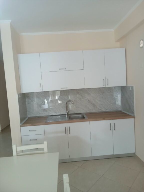 Apartament 2+1+2 me qera