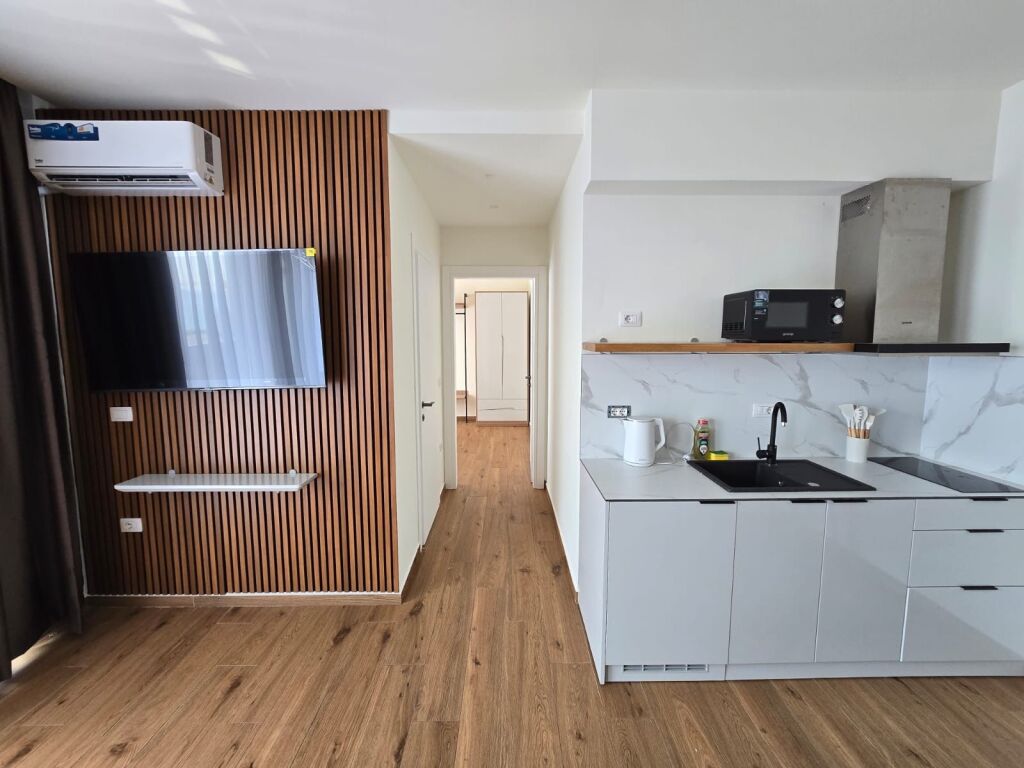 Apartament modern me qera ne Lungomare