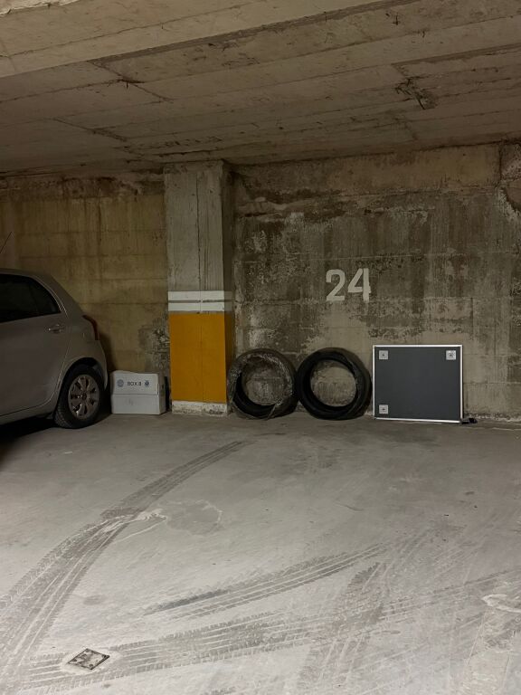 Shitet Vend Parkimi te Ish-Tregu Elektrik, Tiranë