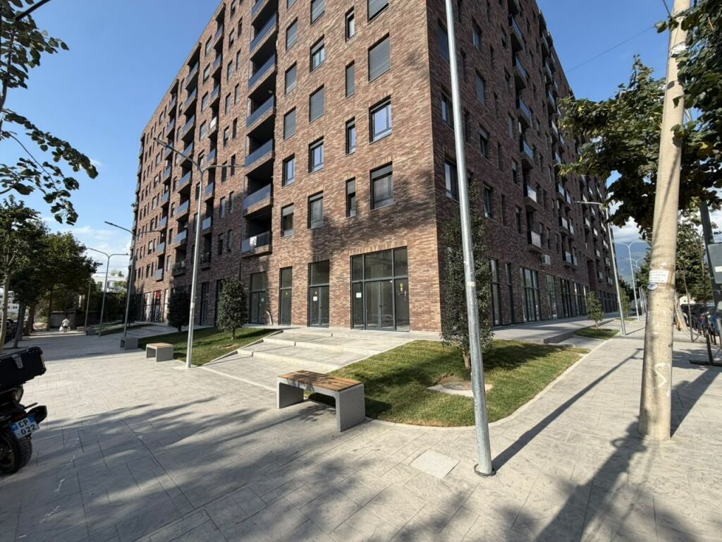 🏡 SHITET APARTAMENT 2+1 TEK 5 MAJI  📍 Pallat i ri me ashensor 📐 92.1 m² | 2 tualete ✨💰 Çmimi: 195.000 €  
