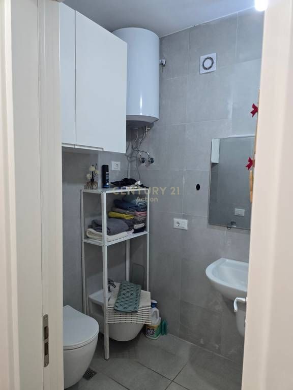 IN AFFITTO | 2+1 | UNIVERS CITY 📍 Univers City, Tirana Appartamento 2+1 550 € /Mese 55,000 Lek /Mese