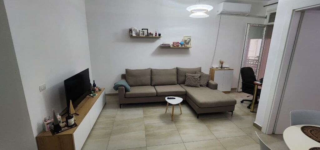 Appartamento 1+1 in affitto presso il Giardino Botanico (vicino alla moschea)