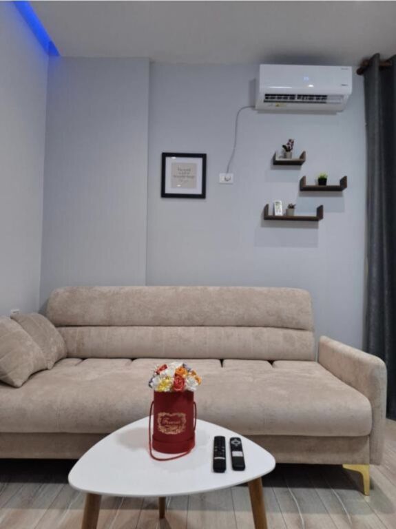 🏡 APARTAMENT ME QIRA AFATGJATË – GAZONIERE