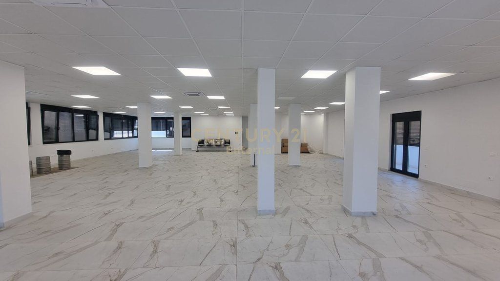 TEG - Spazio Commerciale Premium in Affitto 280m2 + 70m2 Veranda