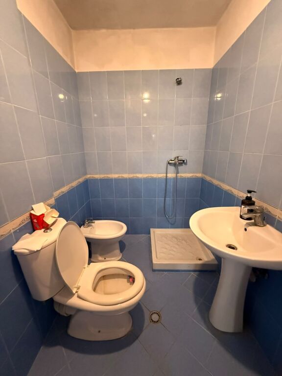 Jepet me qira apartament 2+1+2