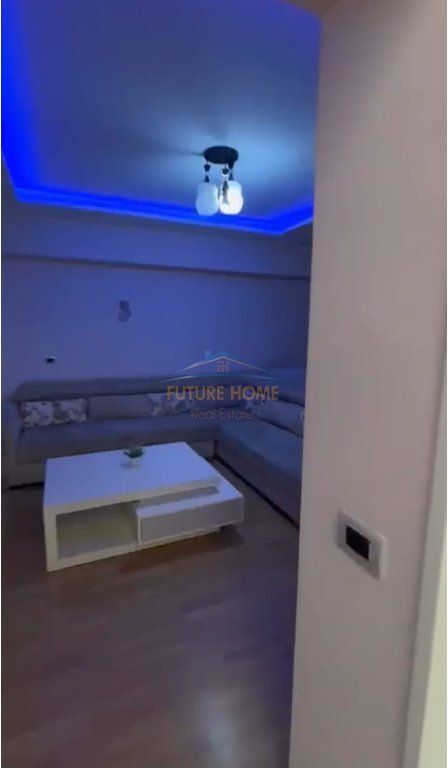 Disponiamo di un appartamento 3+1+2 in affitto, Via Sami Frashëri, Tirana