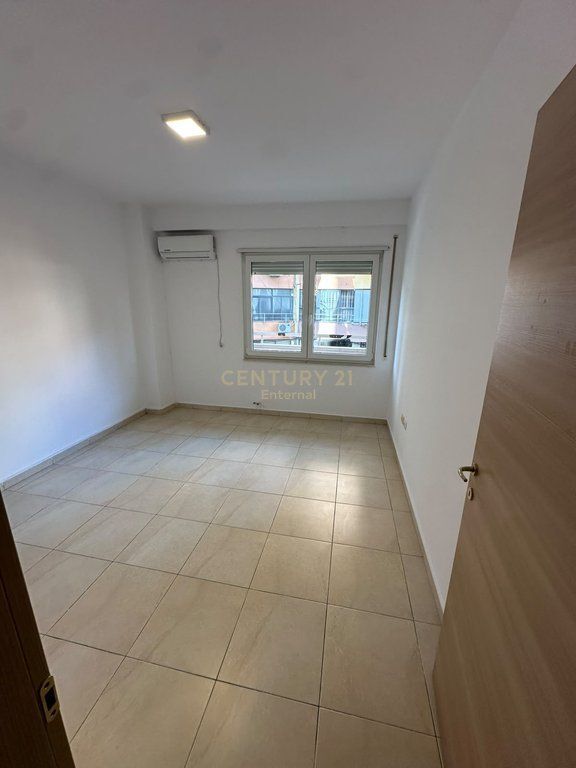 Qender - Jepet Zyre 2+1+2 108m2 Tek Atsh Lokacion Premium