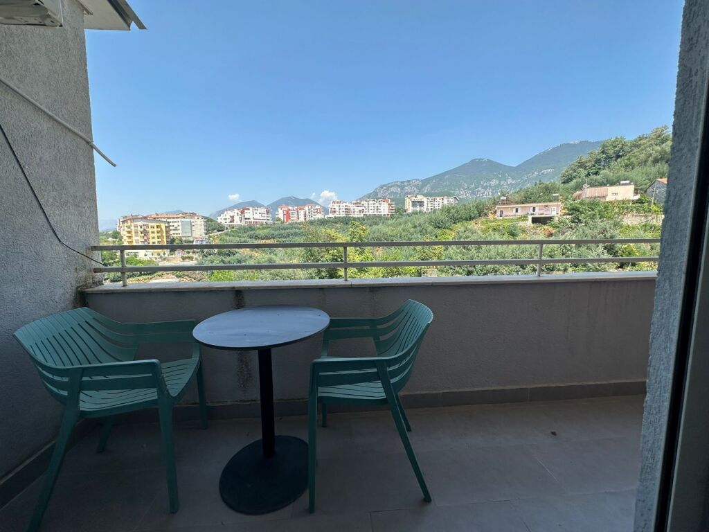 🏡 **JEPET ME QERA APARTAMENT 2+1 – FRESKU**