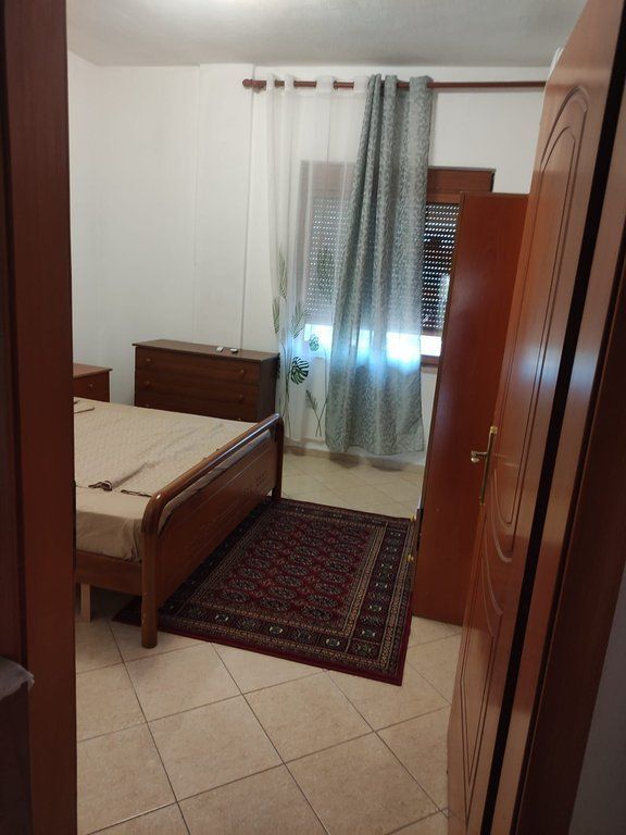Apartament 2+1 Me Qira në Rruga Siri Kodra, Tiranë. 580 € /Muaj