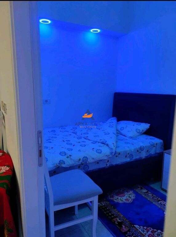 JEPET APARTMENT ME QERA 2+1+BALLKON "BATHORE , RR DEMOKRACIA" 60.000 LEKE