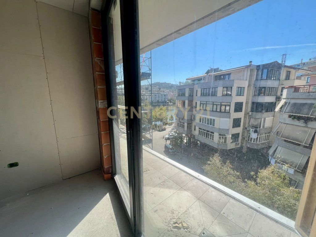 Shitet apartament 1+1 te Gradient Residence, Liqeni i Thate.