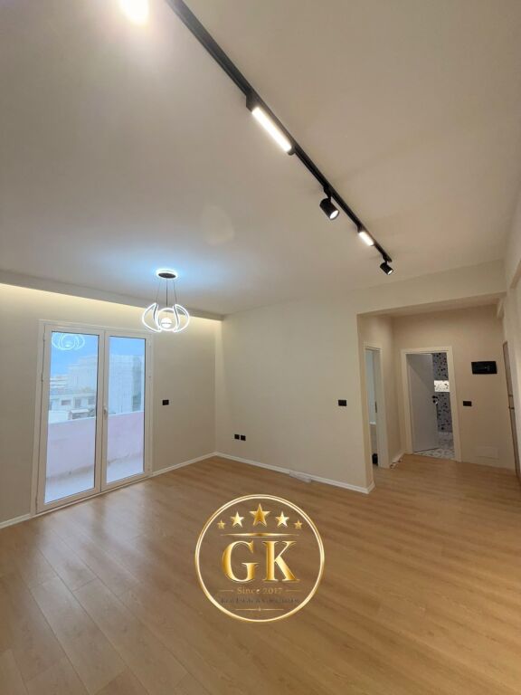 21049822 SHITET SUPER APARTAMENT 2+1 ME BALLKON,📍PLAZH,DURRES