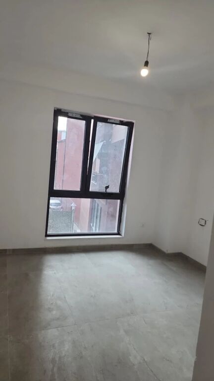 SHITET APARTAMENT 2+1 MYSLYM SHYRI 330.000 EURO FH-97174
