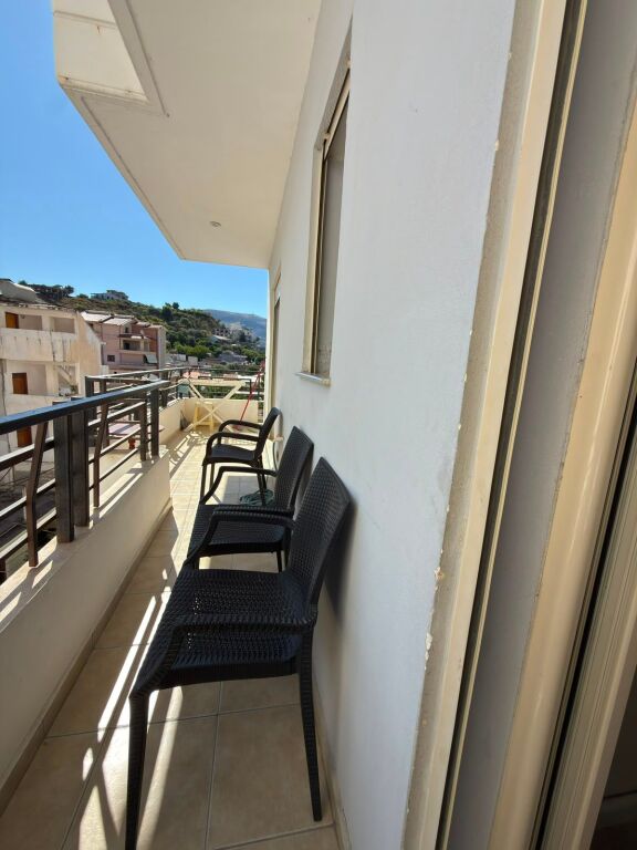 🏡 **SHITET APARTAMENT 2+1 – VLORË** 🌊