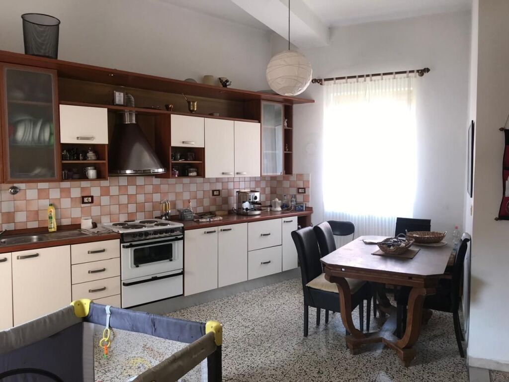 Qera | Apartament 3 + 1 | Qender | 850 €/muaj